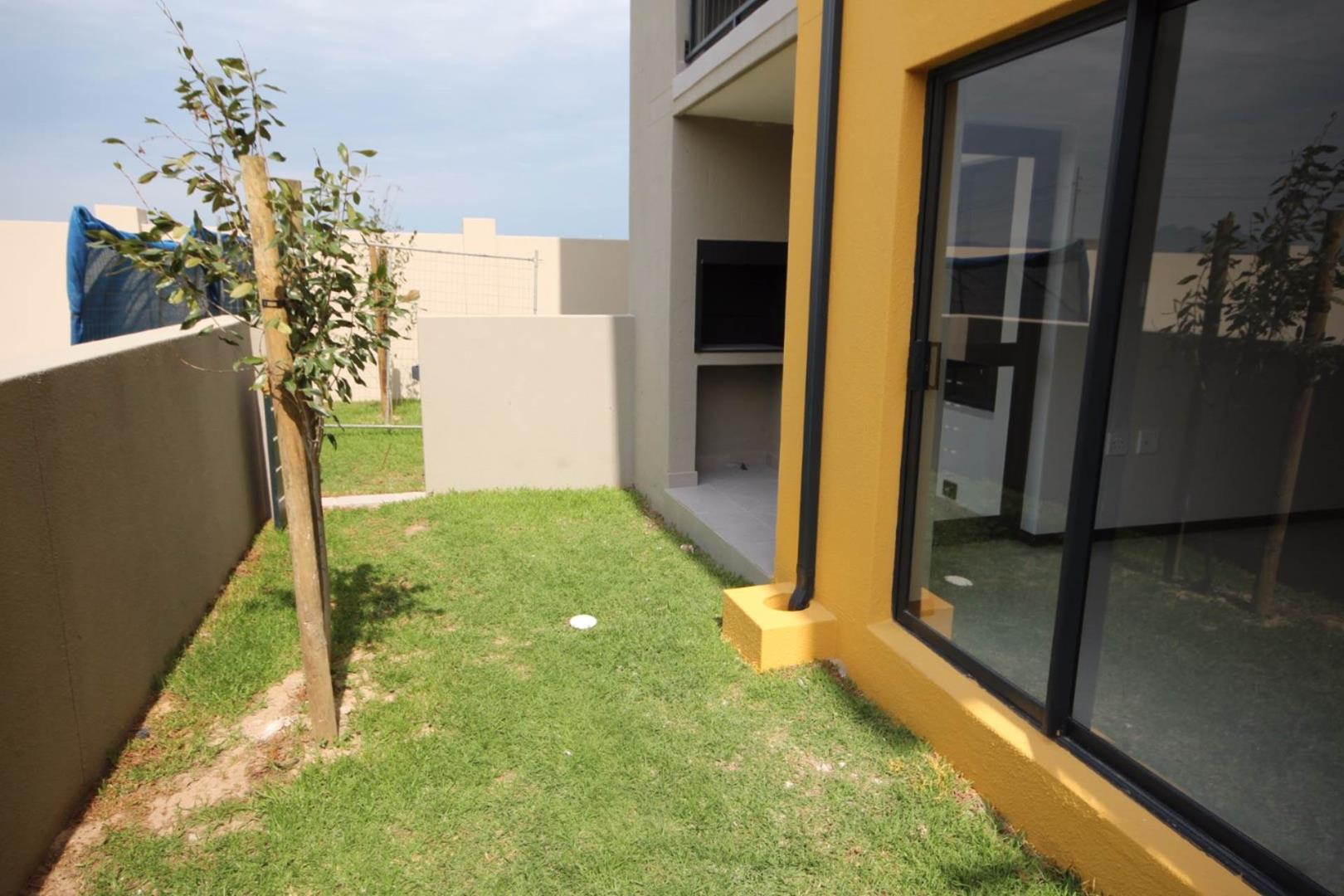 2 Bedroom Property for Sale in Buhrein Western Cape